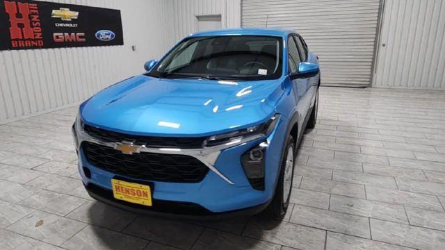 new 2025 Chevrolet Trax car, priced at $23,680