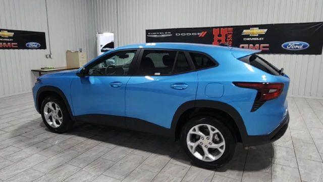 new 2025 Chevrolet Trax car, priced at $23,680
