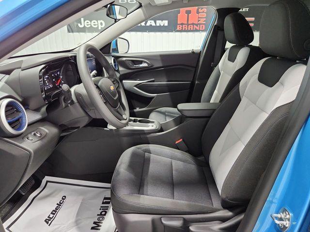 new 2025 Chevrolet Trax car, priced at $23,680