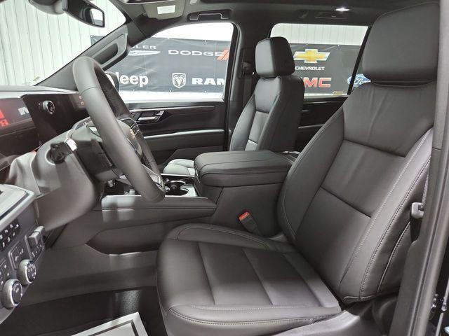 new 2025 Chevrolet Suburban car, priced at $78,065
