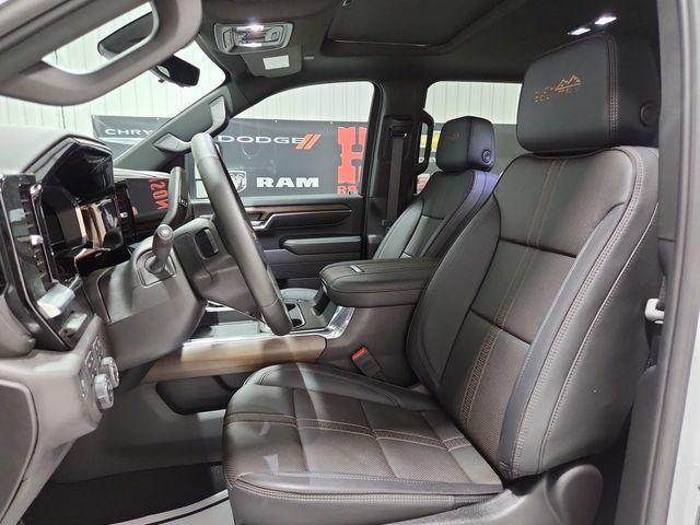 new 2024 Chevrolet Silverado 2500 car, priced at $79,155
