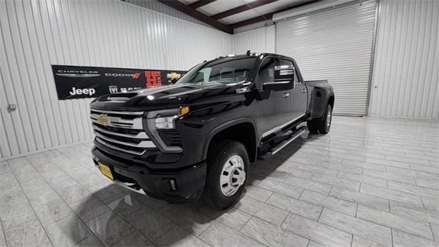 new 2025 Chevrolet Silverado 3500 car, priced at $90,365