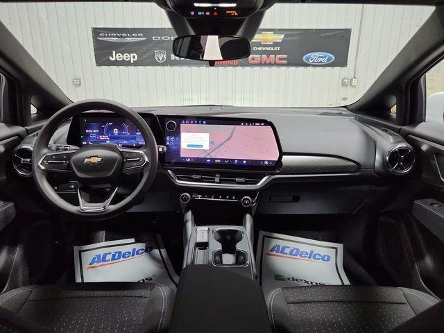new 2025 Chevrolet Equinox EV car, priced at $33,495