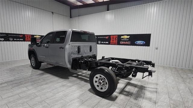 new 2025 GMC Sierra 3500 car, priced at $53,235