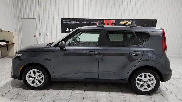 used 2021 Kia Soul car, priced at $13,495