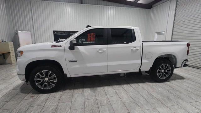 new 2025 Chevrolet Silverado 1500 car, priced at $57,682