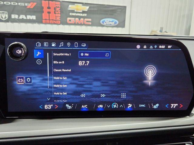 new 2025 Chevrolet Traverse car, priced at $45,940