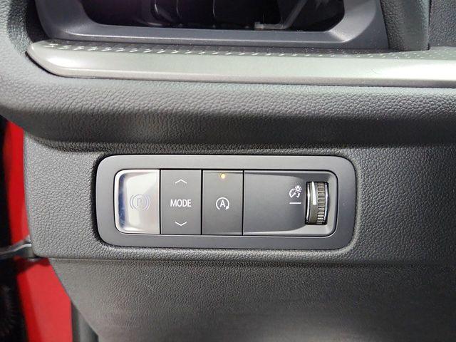 new 2025 Chevrolet Traverse car, priced at $45,940