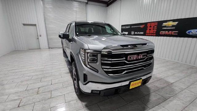 new 2025 GMC Sierra 1500 car, priced at $61,022