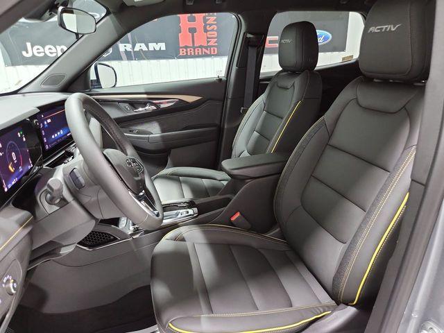 new 2025 Chevrolet TrailBlazer car, priced at $30,194