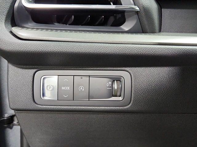 new 2025 Chevrolet Traverse car, priced at $44,980