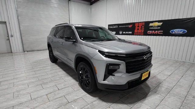 new 2026 Chevrolet Traverse car, priced at $47,125