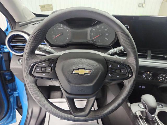 new 2025 Chevrolet Trax car, priced at $22,004