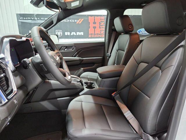 new 2025 GMC Canyon car, priced at $43,450