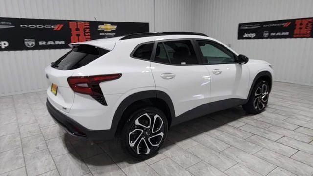new 2025 Chevrolet Trax car, priced at $25,889
