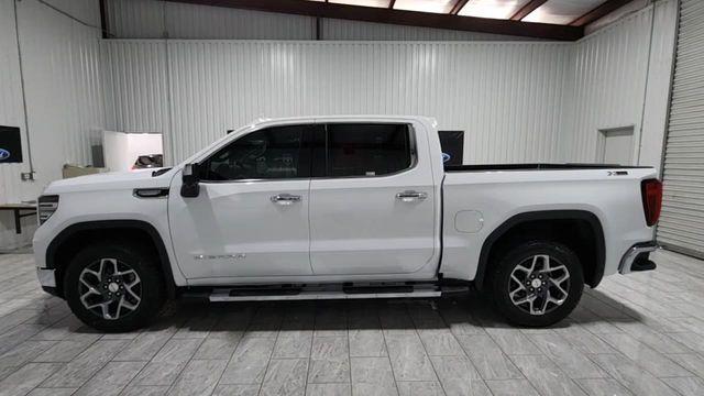 new 2025 GMC Sierra 1500 car, priced at $59,216