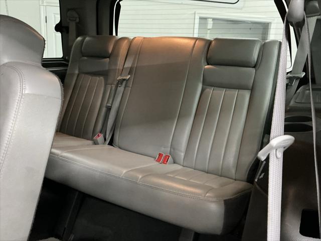 used 2006 Lincoln Navigator car, priced at $11,411