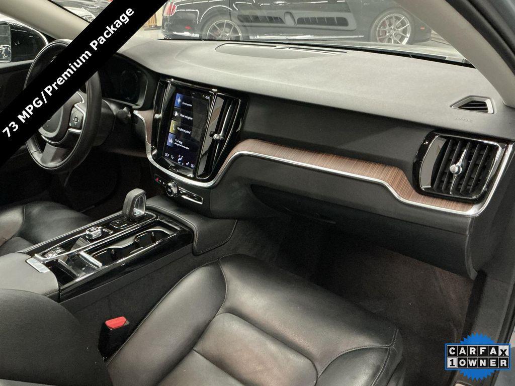 used 2022 Volvo S60 Recharge Plug-In Hybrid car, priced at $32,411