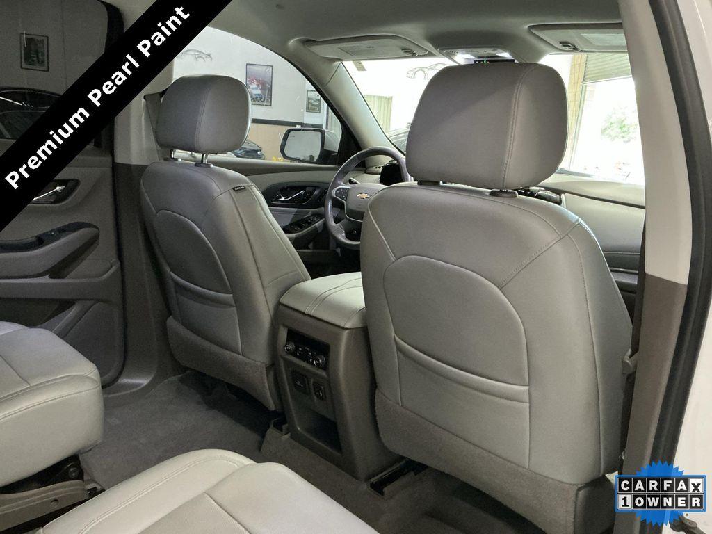 used 2021 Chevrolet Traverse car, priced at $26,613