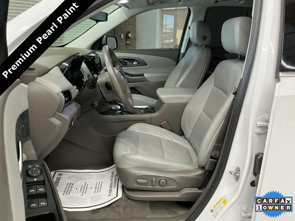 used 2021 Chevrolet Traverse car, priced at $26,613