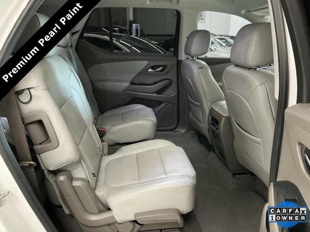 used 2021 Chevrolet Traverse car, priced at $26,613