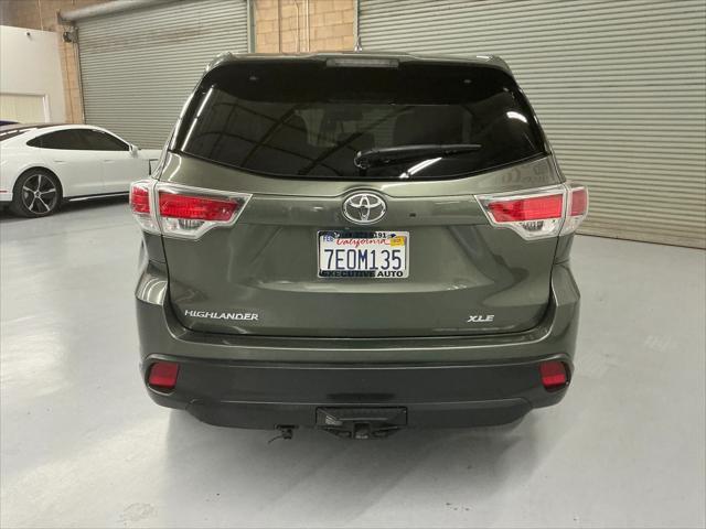 used 2014 Toyota Highlander car, priced at $21,342