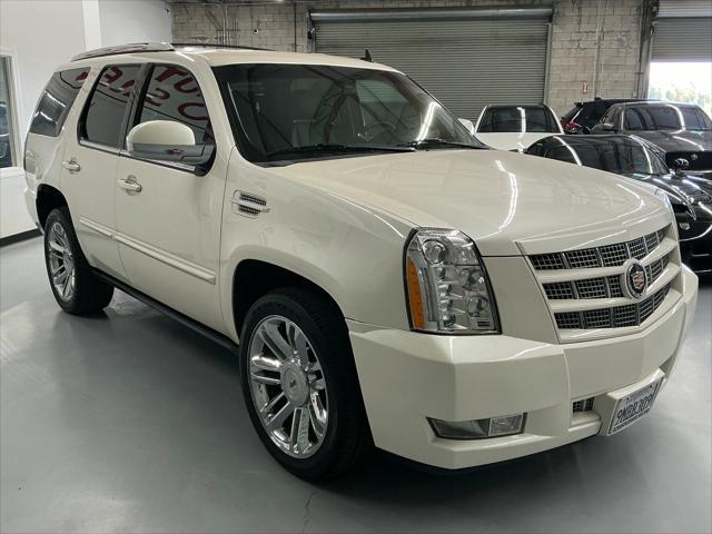 used 2014 Cadillac Escalade car, priced at $24,855