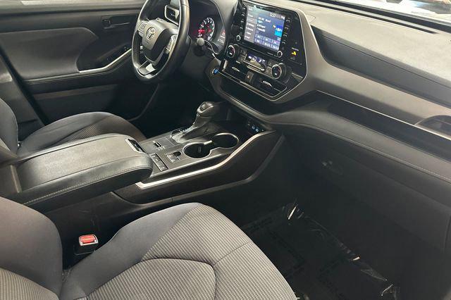 used 2022 Toyota Highlander car, priced at $28,695
