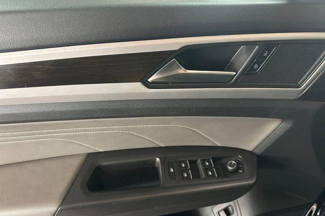 used 2023 Volkswagen Atlas car, priced at $26,995