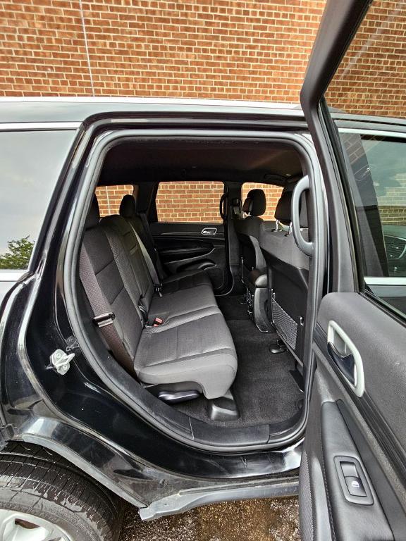 used 2021 Jeep Grand Cherokee car, priced at $17,999