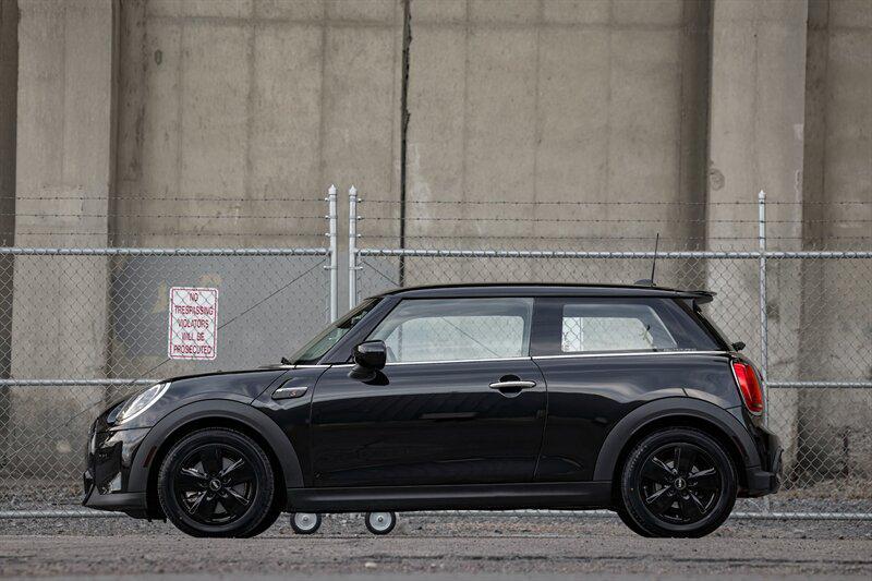 used 2022 MINI Hardtop car, priced at $20,500