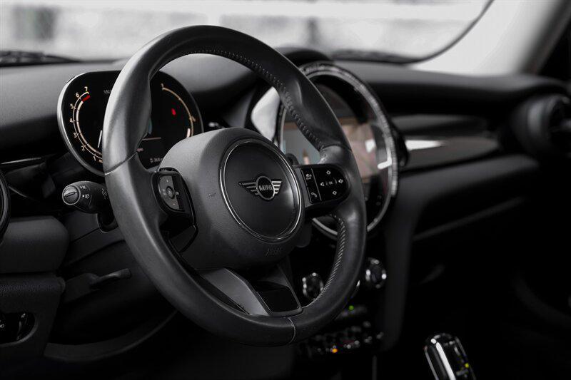 used 2022 MINI Hardtop car, priced at $20,500