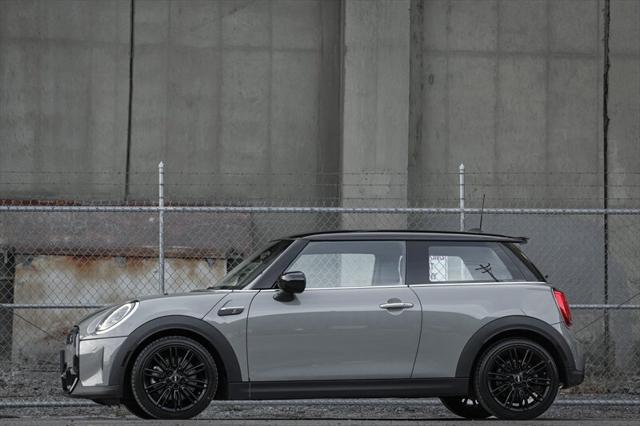 used 2022 MINI Hardtop car, priced at $26,500