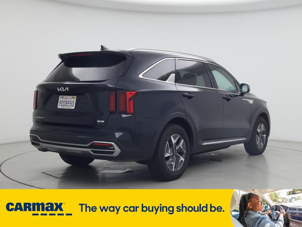 used 2023 Kia Sorento Hybrid car, priced at $32,998