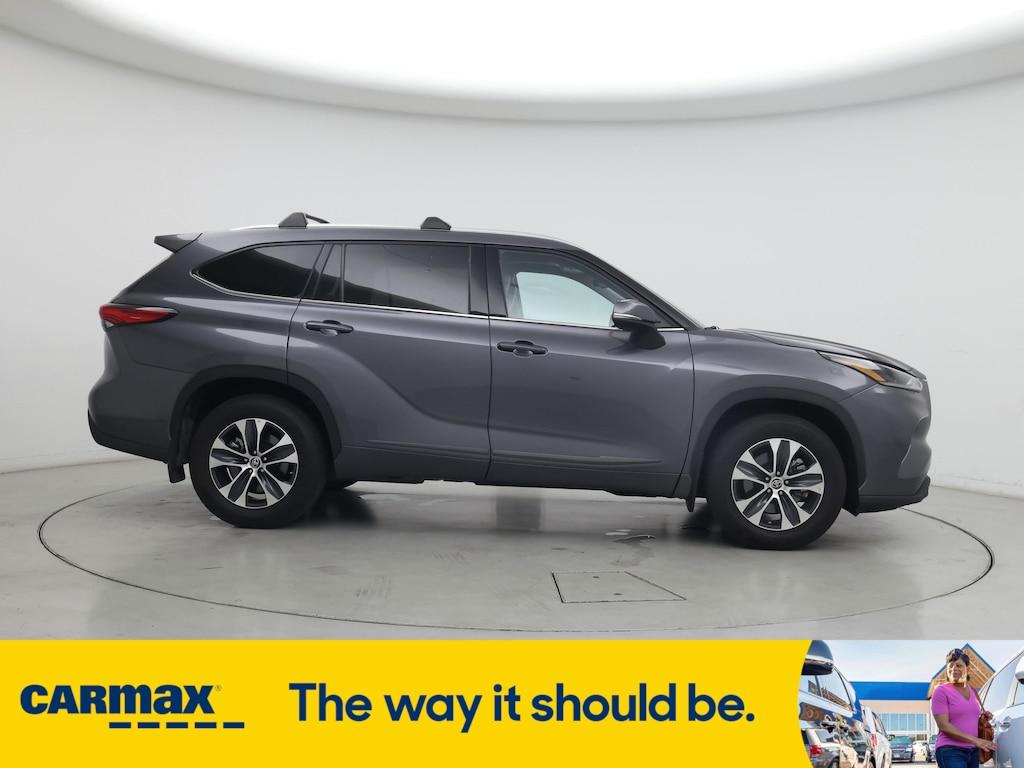 used 2021 Toyota Highlander car, priced at $31,998