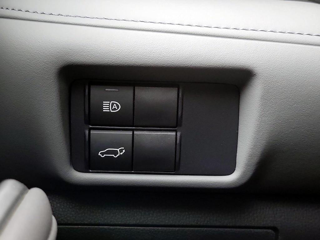 used 2021 Toyota Highlander car, priced at $31,998