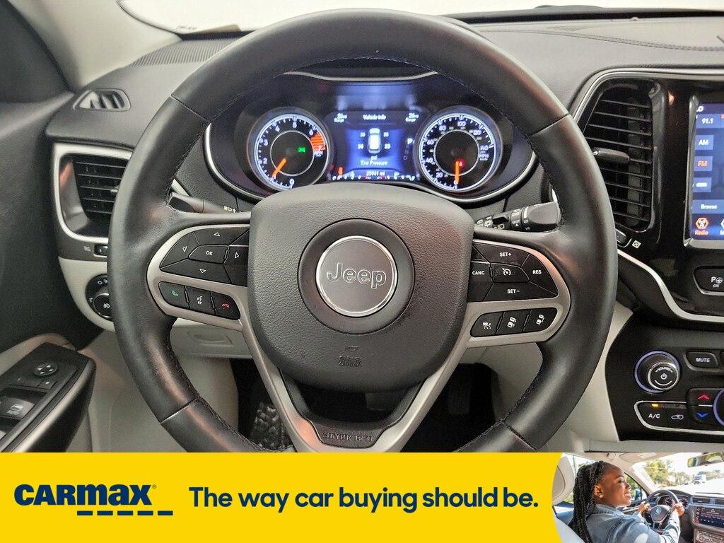 used 2019 Jeep Cherokee car, priced at $20,998