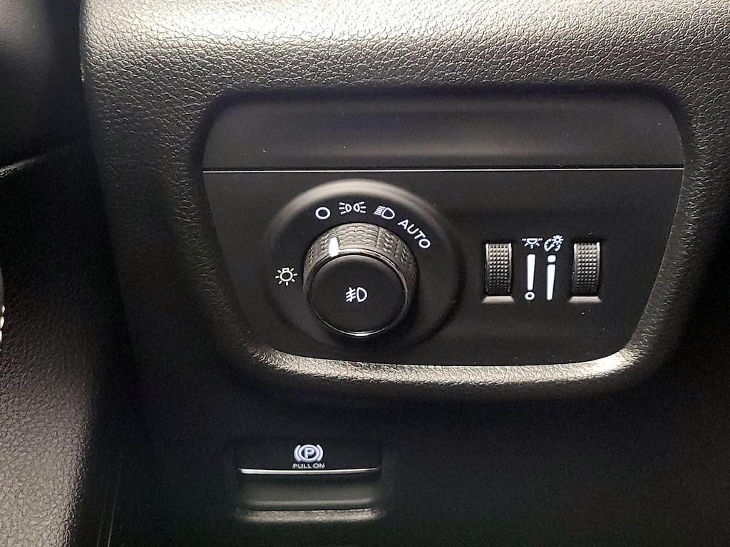 used 2024 Jeep Grand Cherokee car, priced at $39,998