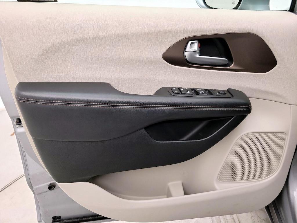 used 2018 Chrysler Pacifica car, priced at $21,998