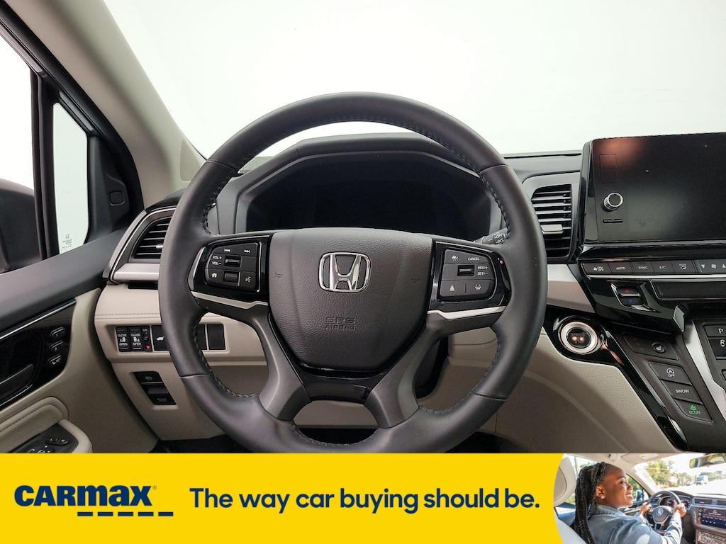 used 2025 Honda Odyssey car, priced at $44,998