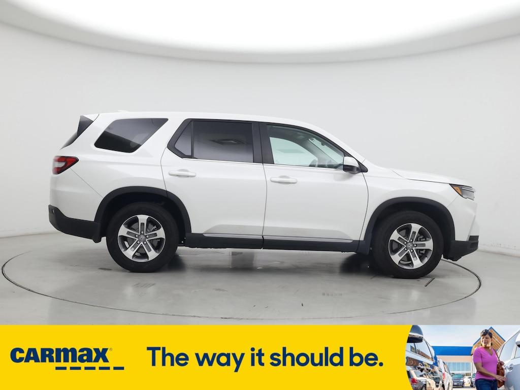 used 2024 Honda Pilot car, priced at $40,998