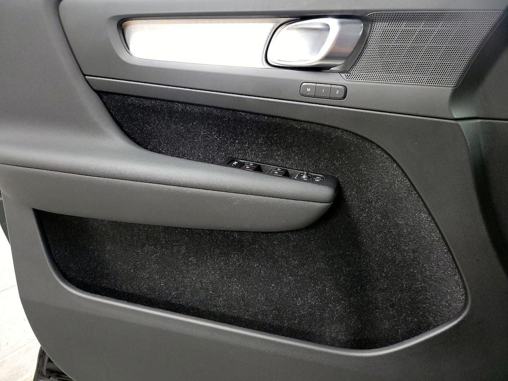 used 2019 Volvo XC40 car, priced at $23,998