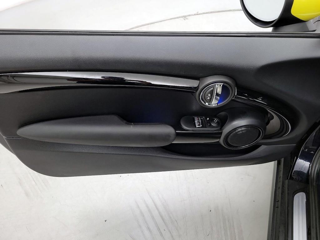 used 2020 MINI SE Hardtop car, priced at $20,998