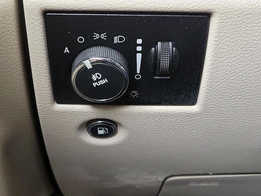 used 2014 Jeep Grand Cherokee car, priced at $14,998