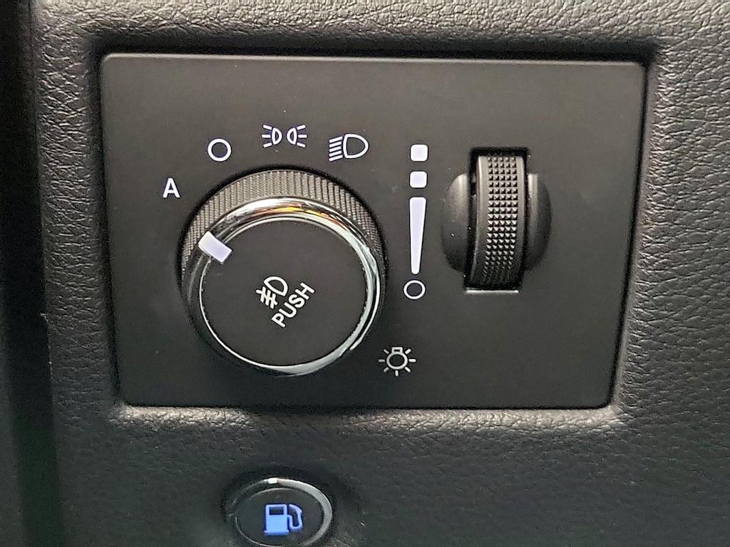 used 2014 Jeep Grand Cherokee car, priced at $15,998