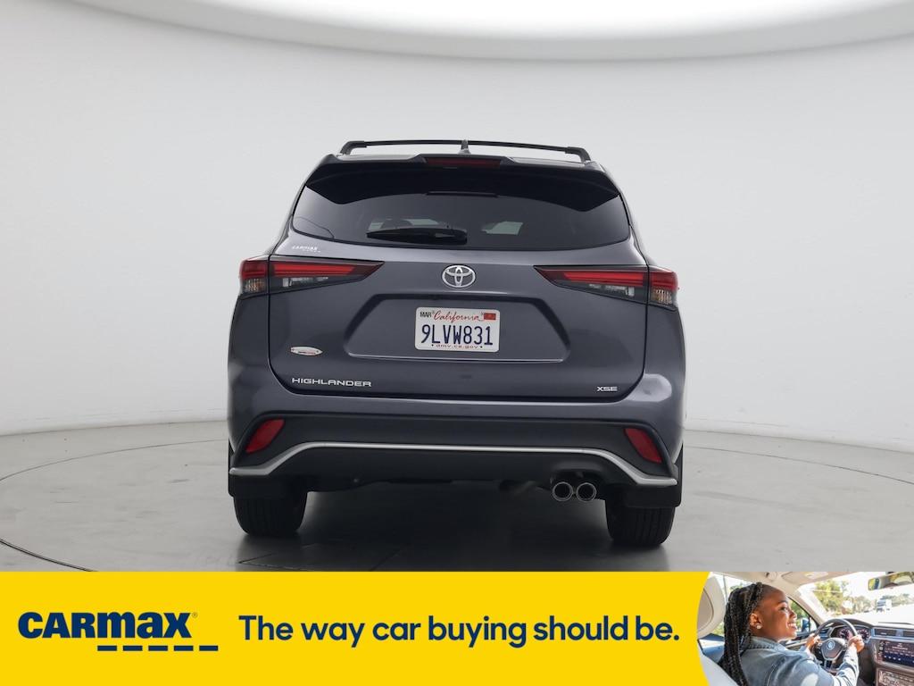 used 2024 Toyota Highlander car, priced at $46,998