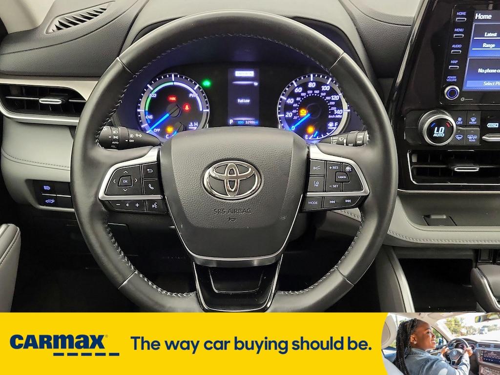 used 2021 Toyota Highlander Hybrid car, priced at $36,998