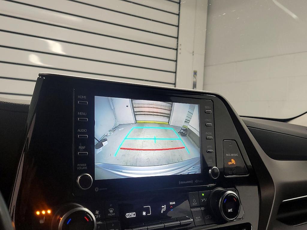 used 2022 Toyota Highlander car, priced at $33,998