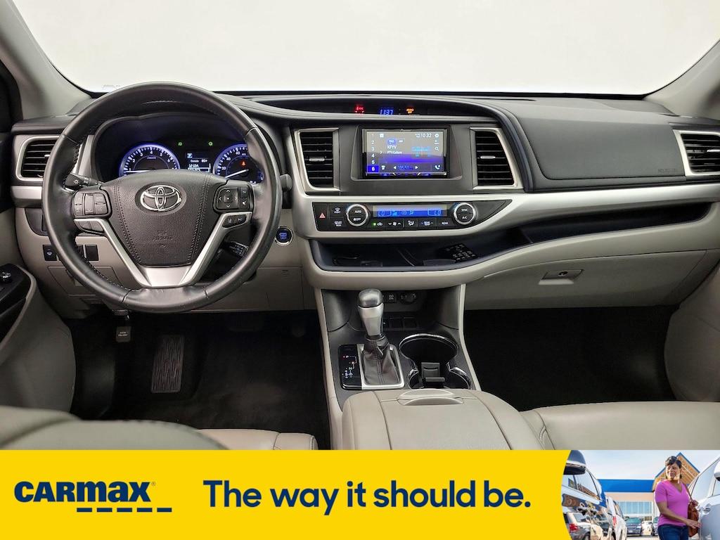 used 2017 Toyota Highlander car, priced at $24,998