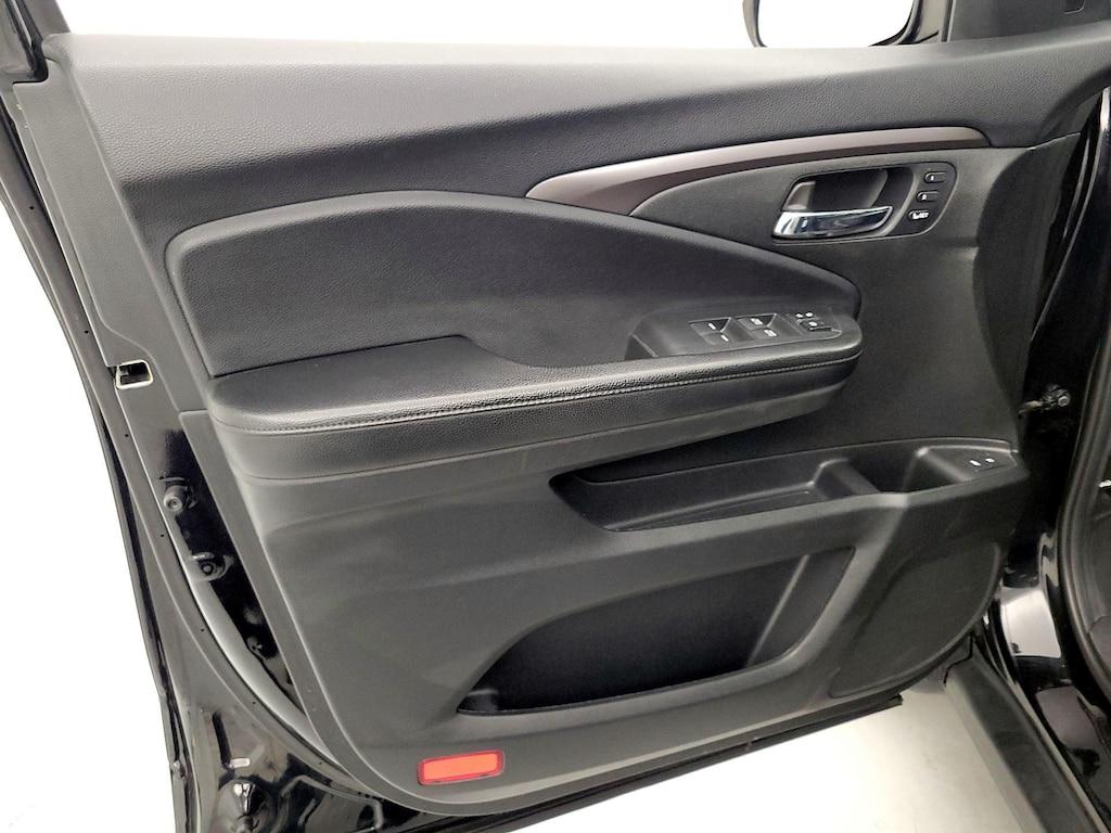 used 2019 Honda Pilot car, priced at $26,998